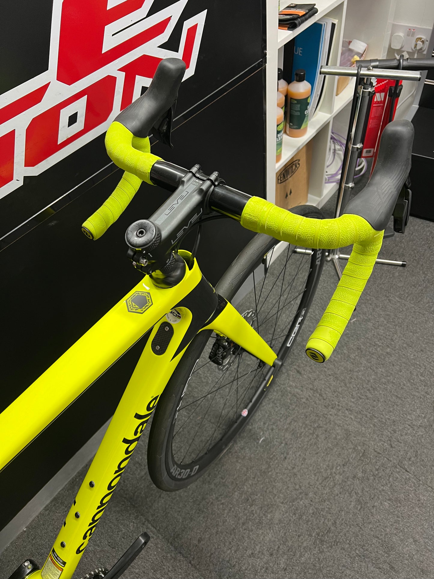 Cannondale Super Six Hi Mod size 51 Shimano 12 speed electronic