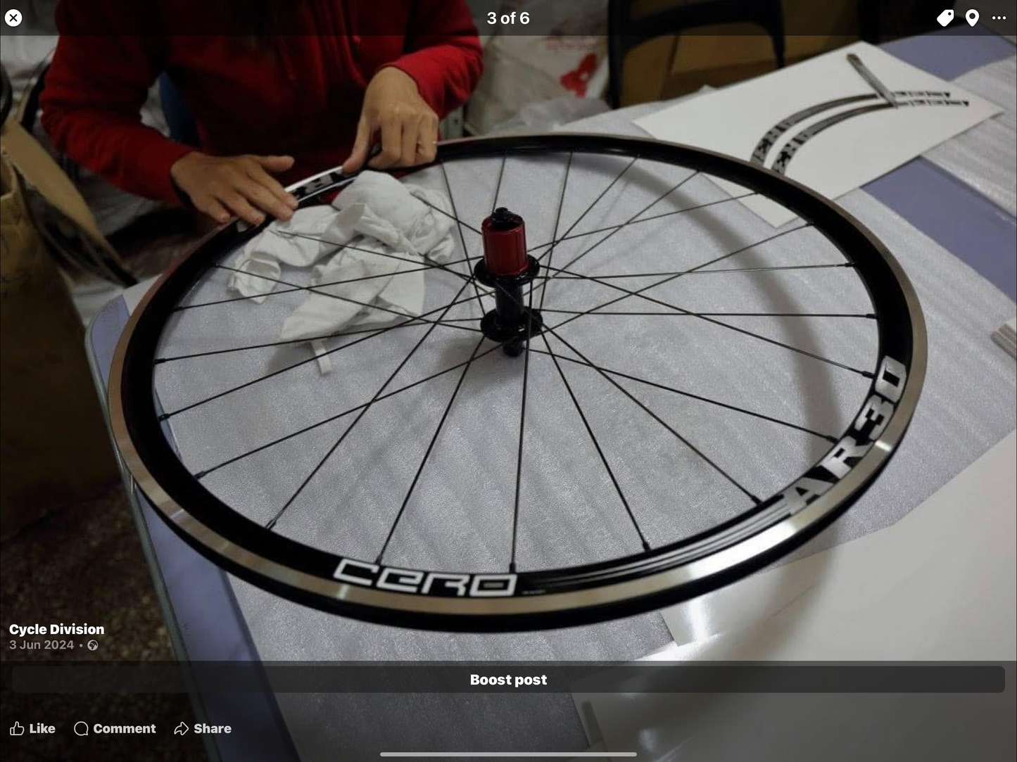 Cero AR30 Evo Wheelset ex demo wheel sale perfect running , cosmetic marks only . Run true and ride like new